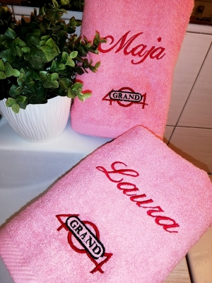 ręczniki dla klientów logo hotelu logo restauracji