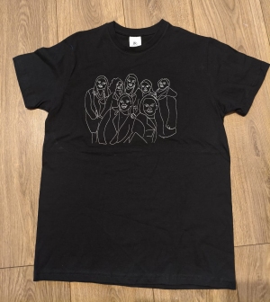 koszulka wyhaftowana w naszej pracowni dla grupy przyjaciólek , aby na lata pozostawić 
wspomnienia ze wspólnych podróży