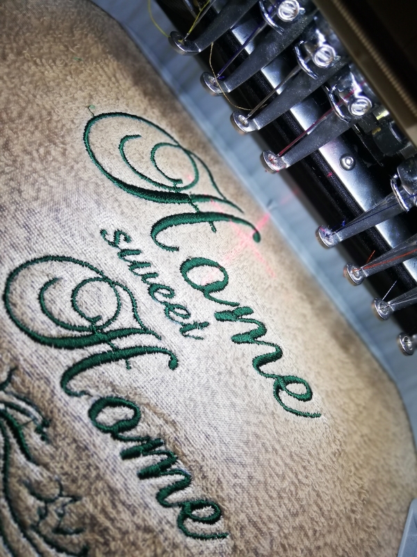 ręcznik haftowany komputerowo, haft komputerowy