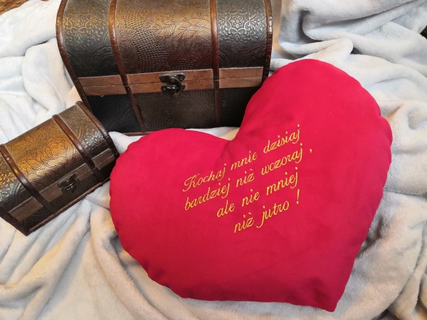 serce z haftem